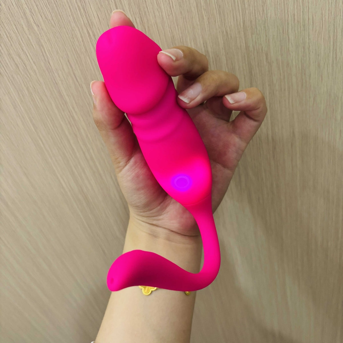 Smart Wearable Thrusting Vibrator