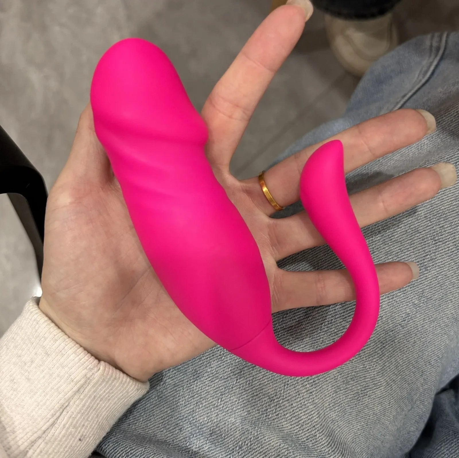 Smart Wearable Thrusting Vibrator